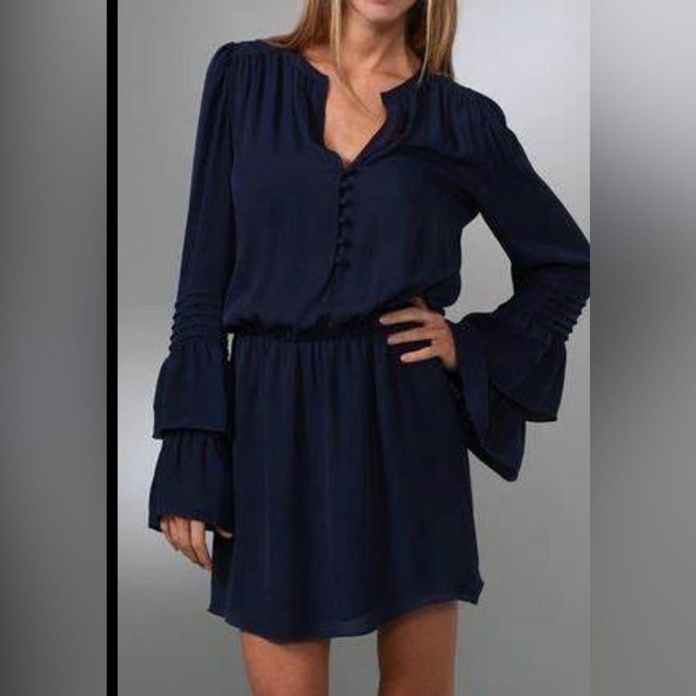 Parker Bell Sleeve 100% Silk Dress w/abstract design SZ Medium